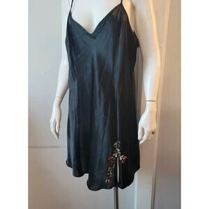 Delicates Sz. 1X Nightie Slip Baby Doll Camisole Black Red Floral Embroidered